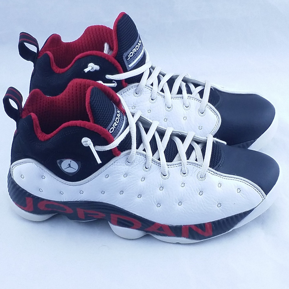 Nike Jordan Jumpman team II 819175-101 White Black